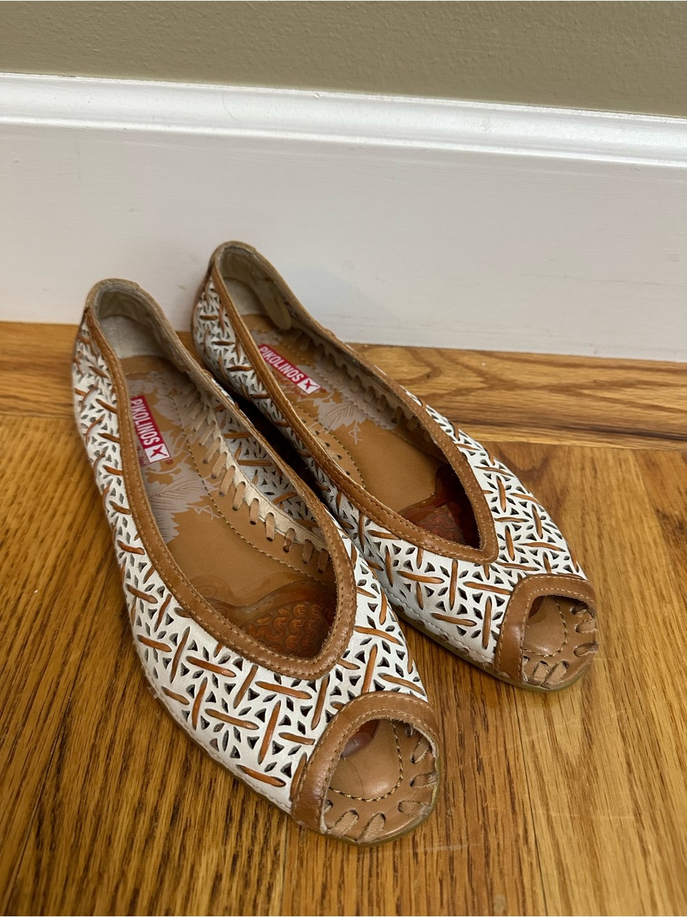 PIKOLINOS Pikolinos Romana Leather Woven Laser Cut Peep Toe Flats